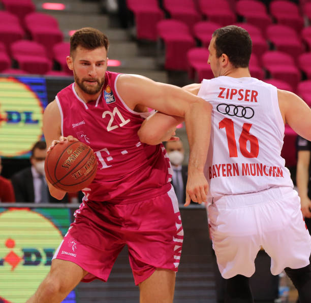 场上时时展 场上时时展