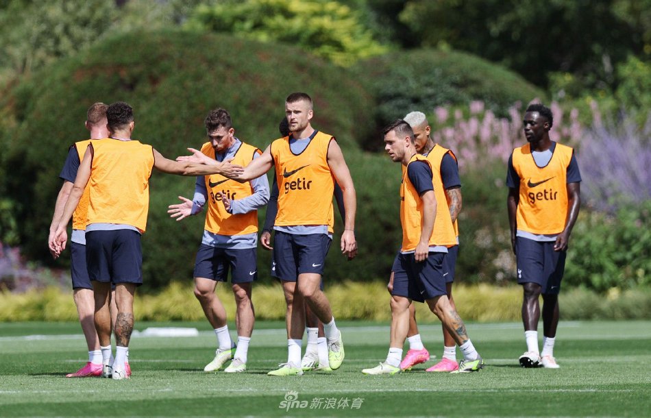 通过冥想和 通过冥想和